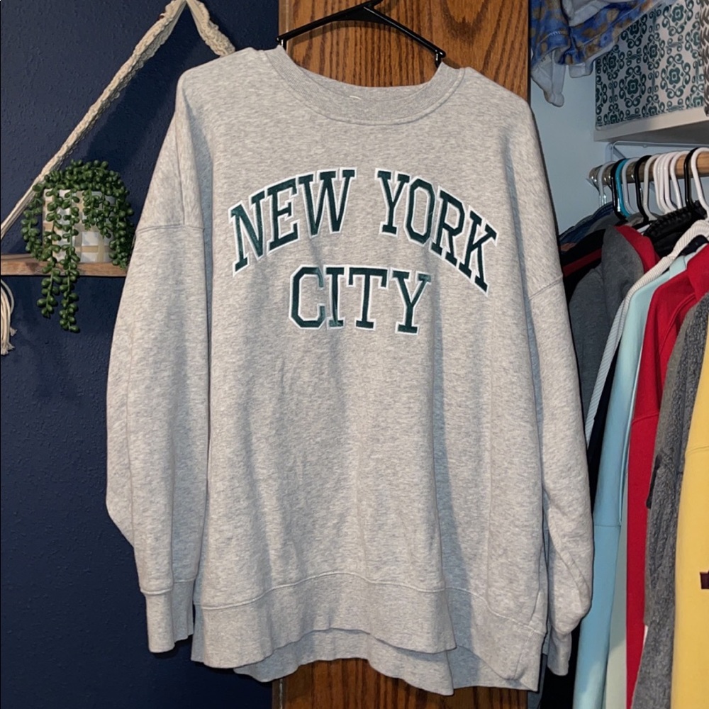 Oversized crewneck sweatshirt from H&M